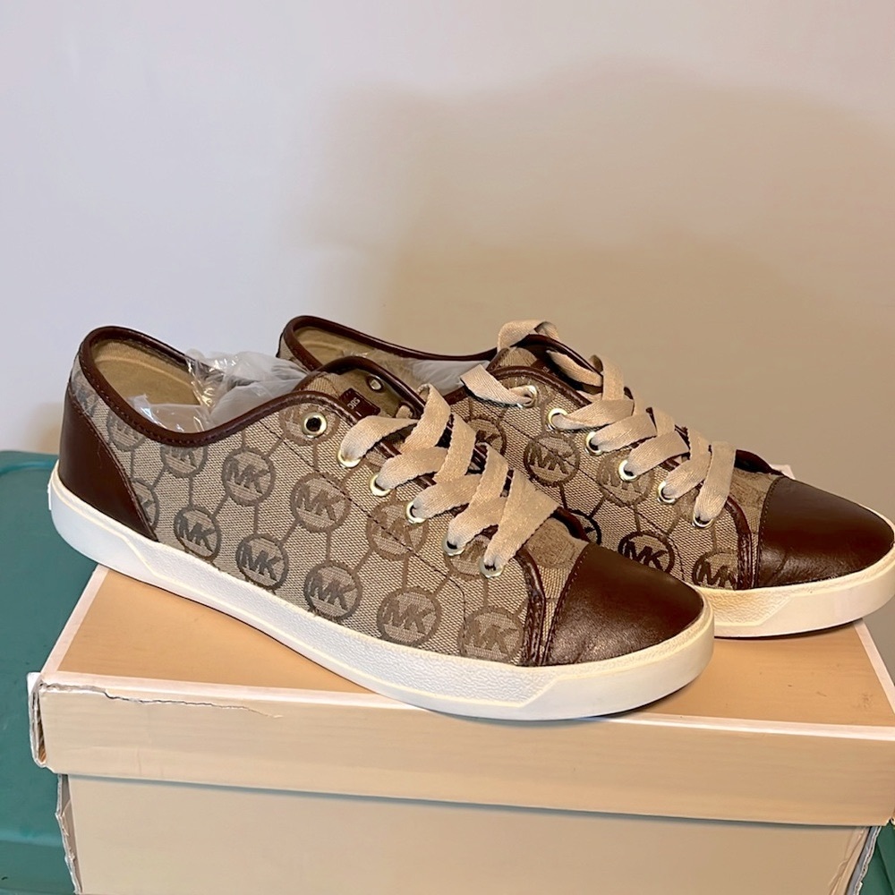 MICHAEL Michael Kors Monogram City Sneaker